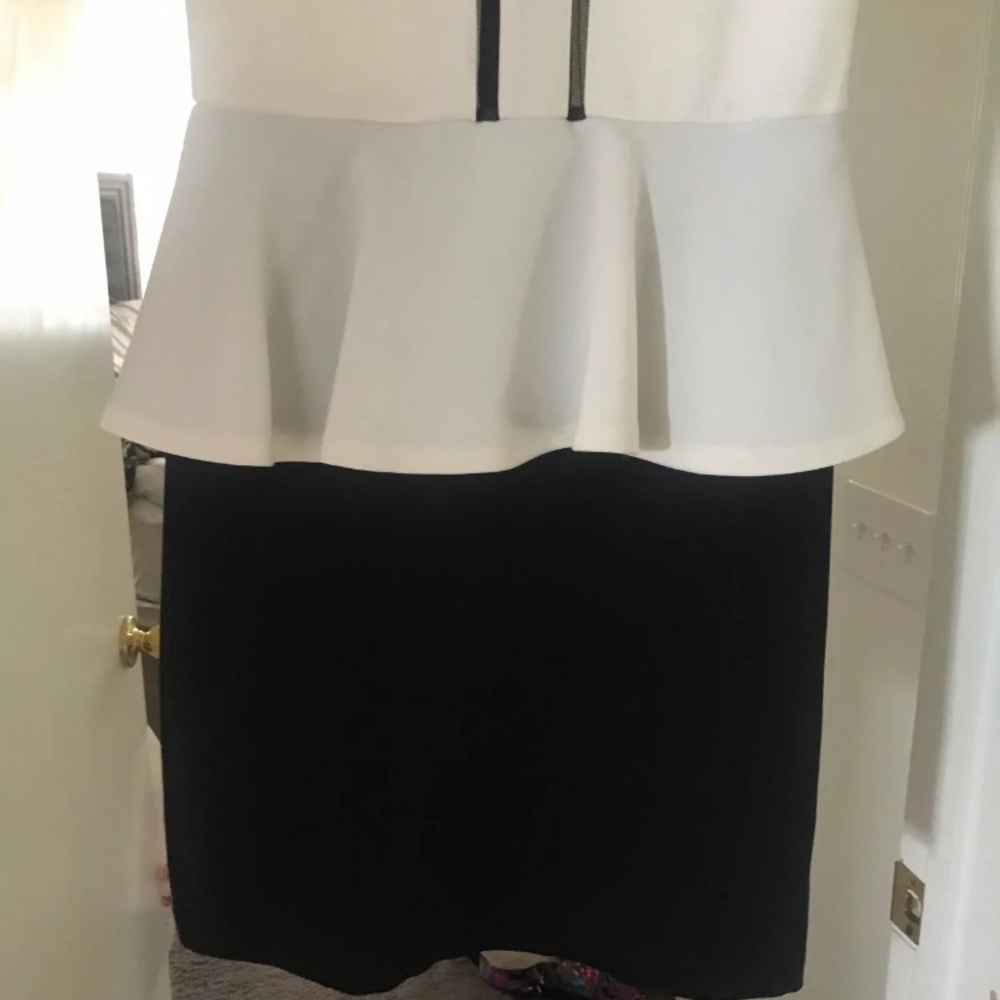 GUESS Dress - Picture 5 of 7
